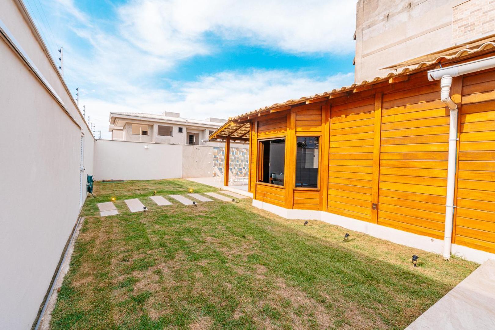 Casadecastelhanos, Quadra Do Mar De Castelhanos, 4 Suites Com Ar, Churrasqueira, Piscina, Hidromassagem, Cozinha Integrada Gourmet Ideal Para Familia E Amigos Аншиета Экстерьер фото