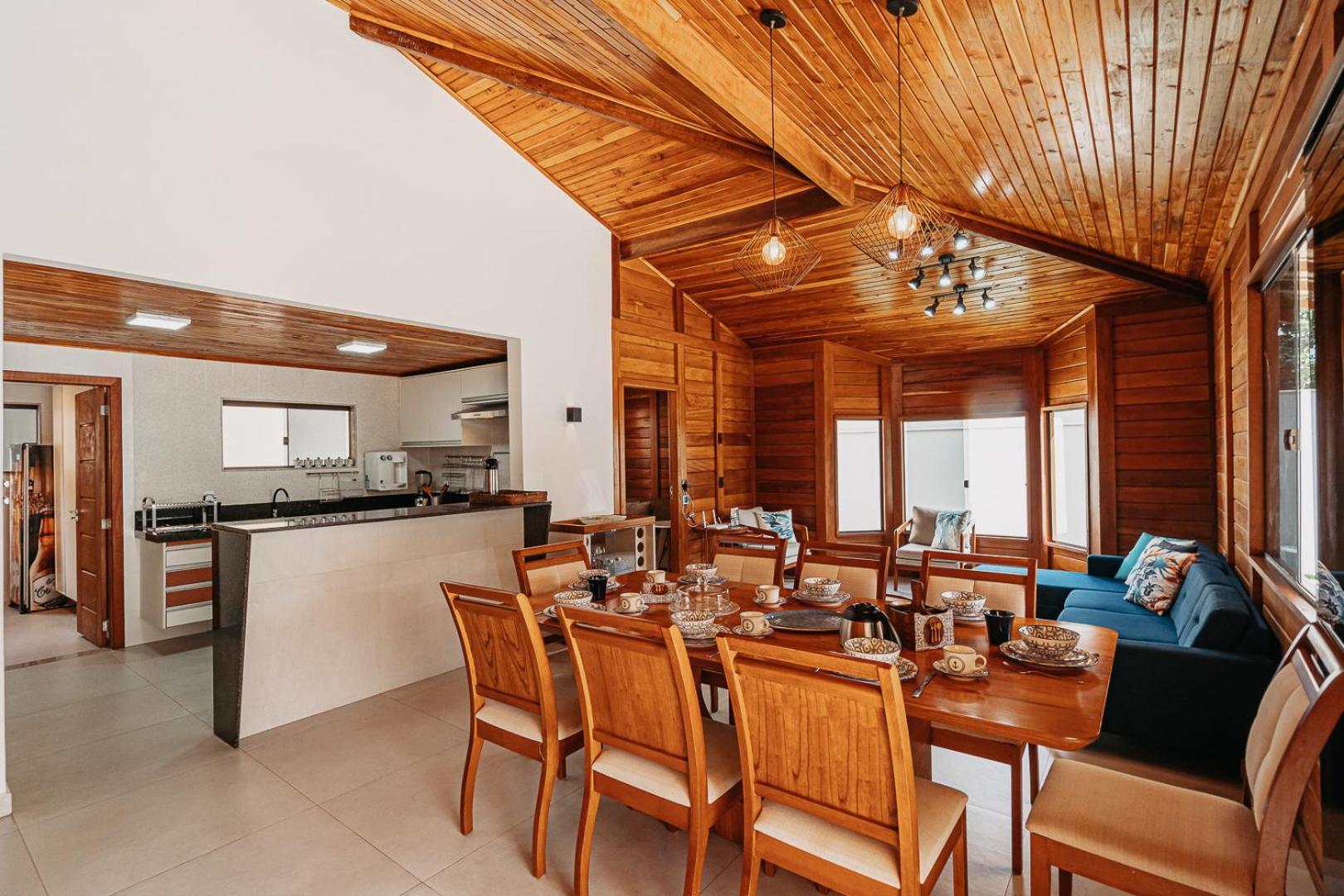 Casadecastelhanos, Quadra Do Mar De Castelhanos, 4 Suites Com Ar, Churrasqueira, Piscina, Hidromassagem, Cozinha Integrada Gourmet Ideal Para Familia E Amigos Аншиета Экстерьер фото