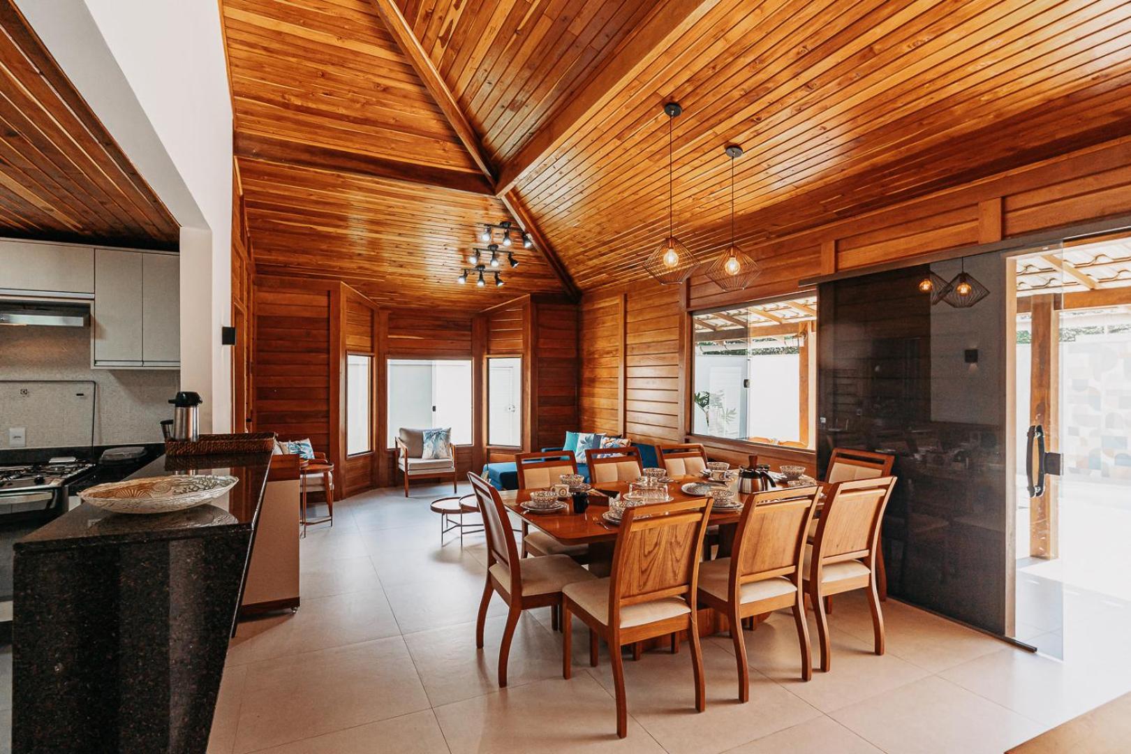Casadecastelhanos, Quadra Do Mar De Castelhanos, 4 Suites Com Ar, Churrasqueira, Piscina, Hidromassagem, Cozinha Integrada Gourmet Ideal Para Familia E Amigos Аншиета Экстерьер фото